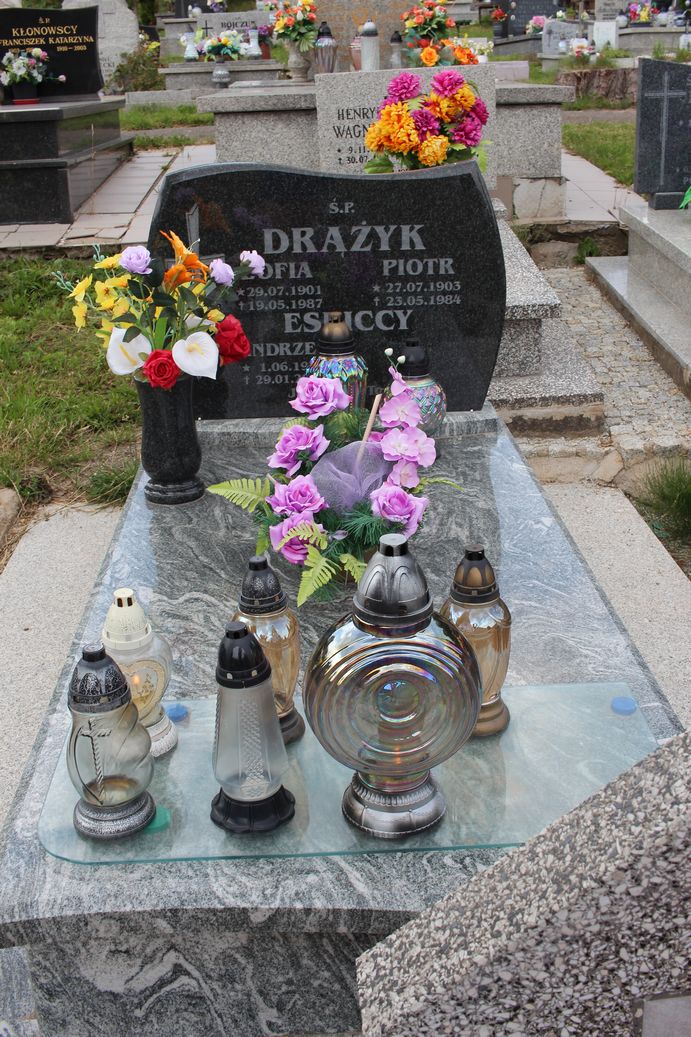 Grób Andrzej Esbicki