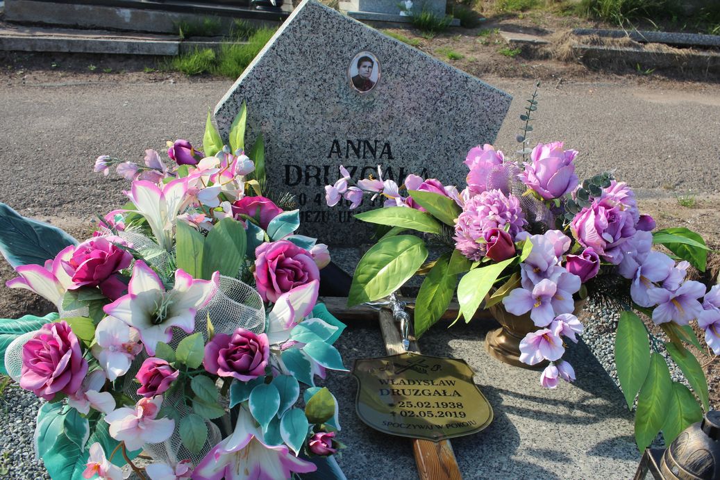 Anna Druzgała 1905 Nowa Ruda - Grobonet - Wyszukiwarka osób pochowanych