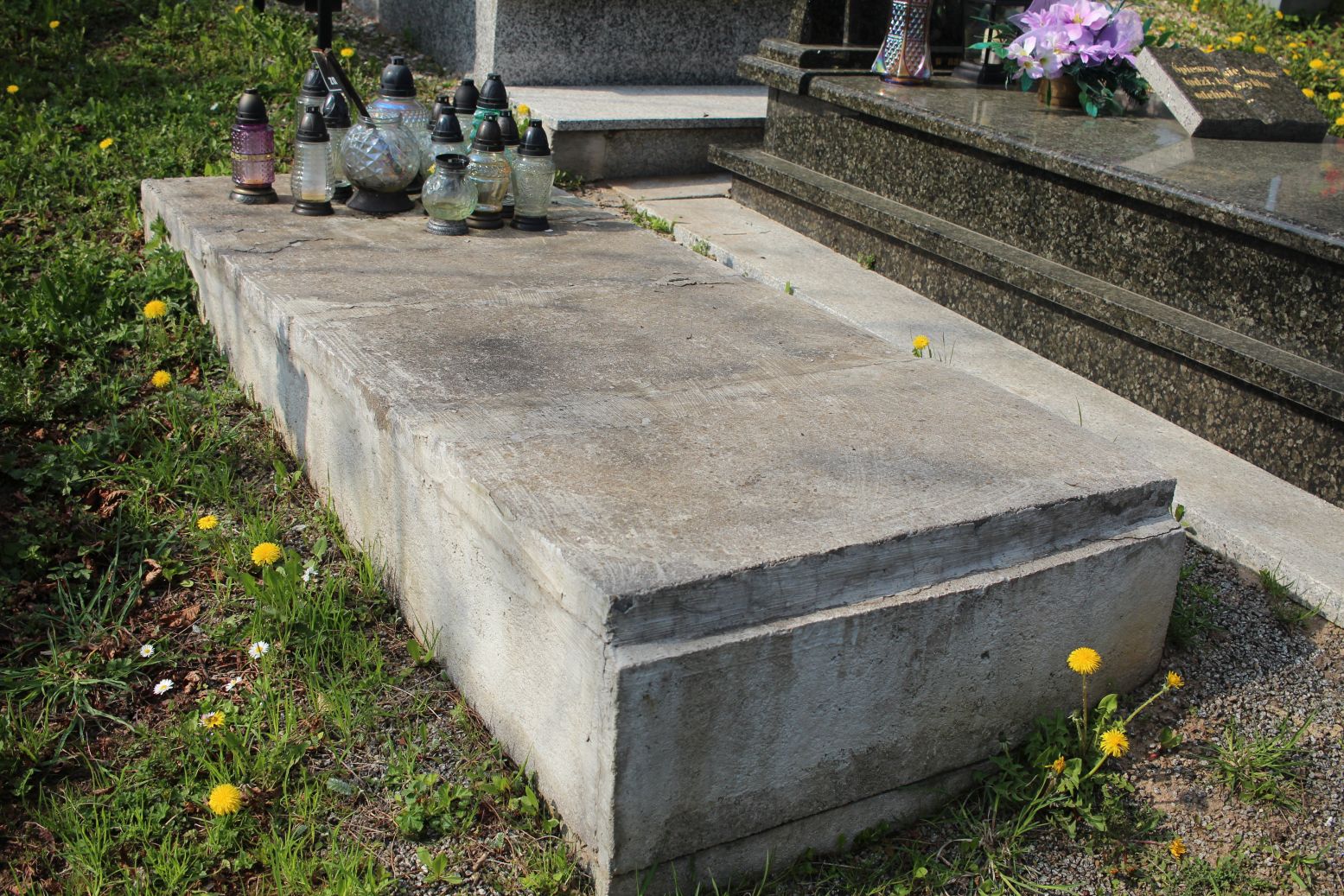 Grób Mirosław Grenda