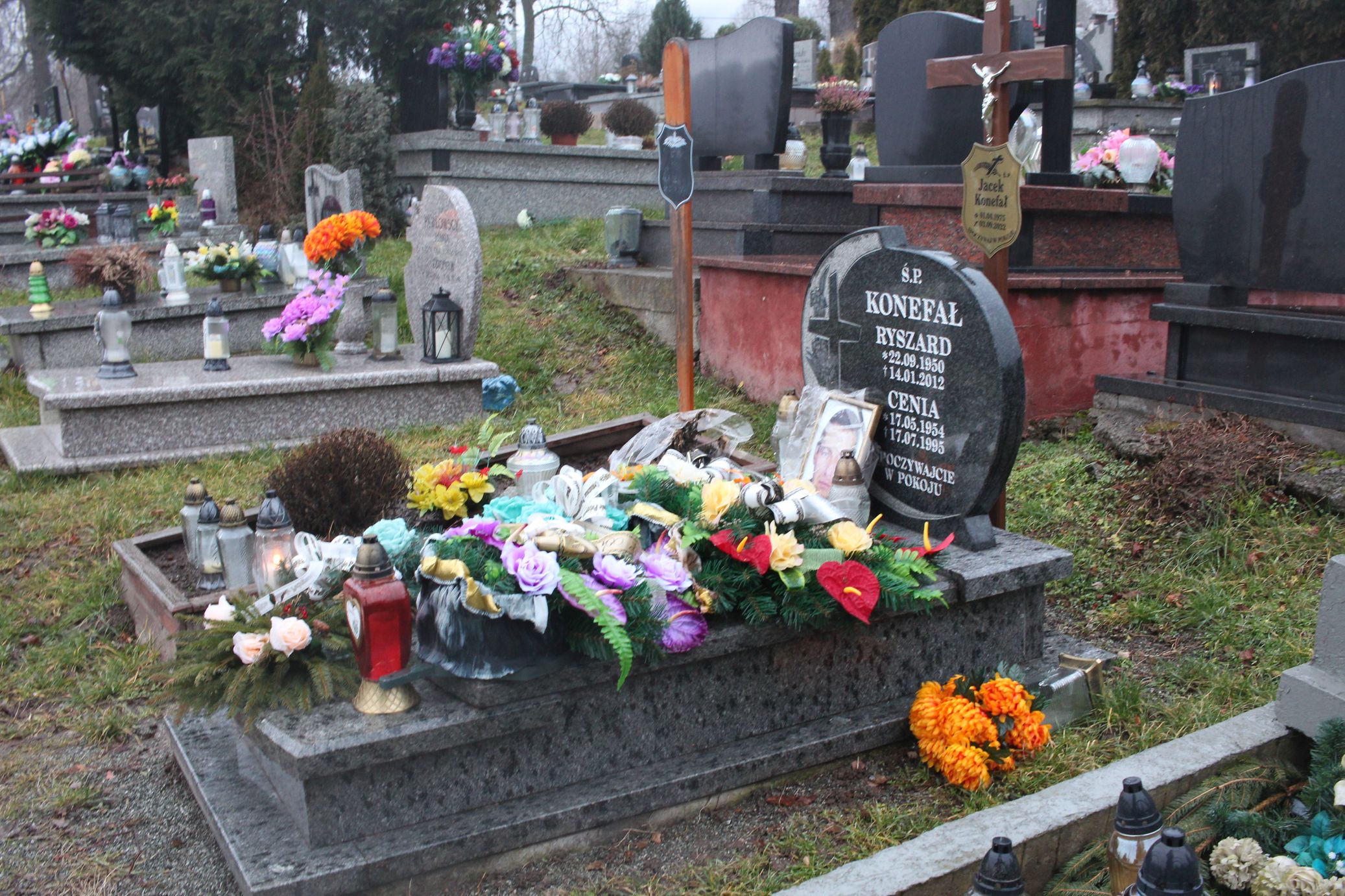 Jacek Konefał 1975 Nowa Ruda - Grobonet - Wyszukiwarka osób pochowanych