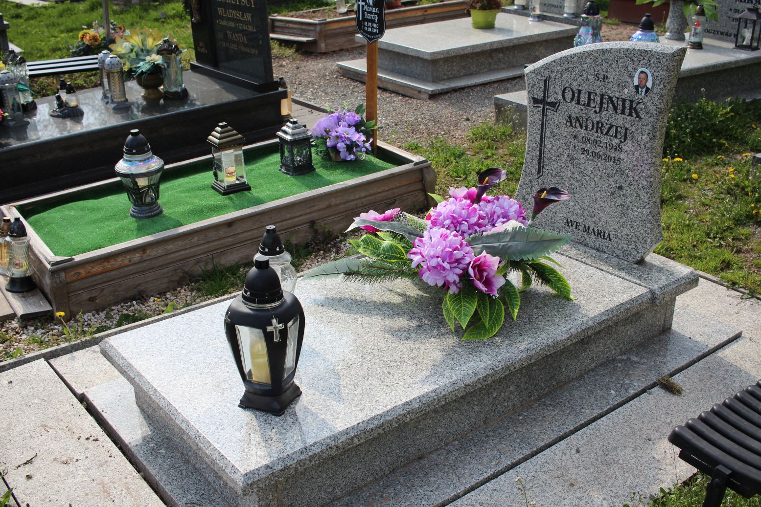 Grób Stanisława Olejnik