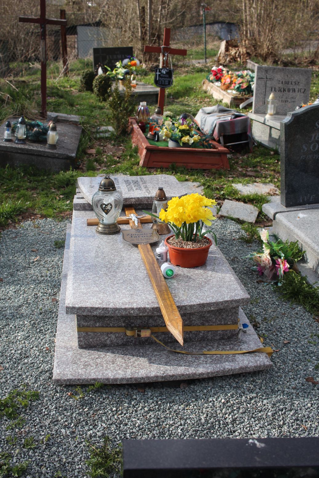 Zbigniew Jarosz 1953 Nowa Ruda - Grobonet - Wyszukiwarka osób pochowanych