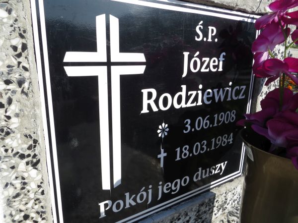 Grób Józef Rodziewicz